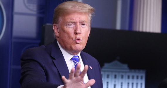 Prezydent USA Donald Trump jest zdania, że doniesienia o rzekomym pogorszeniu się stanu zdrowia przywódcy Korei Północnej Kim Dzong Una są "fałszywe". "Myślę, że to były fałszywe informacje CNN" - powiedział w czwartek Trump w Białym Domu.