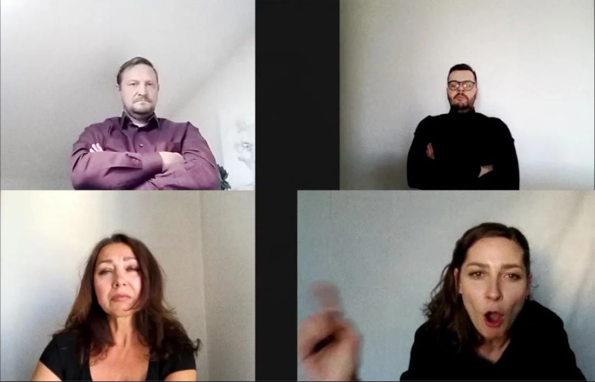 Premiera online „Szczęścia Kolombiny” to nowa propozycja Starego Teatru w Krakowie. Pokaz telewizyjnej rejestracji "Miłości na Krymie" Sławomira Mrożka proponuje Teatr Współczesny w Warszawie, a "Ciała obce" pokaże Teatr Wybrzeże w Gdańsku w ramach cyklu "Teatr online".