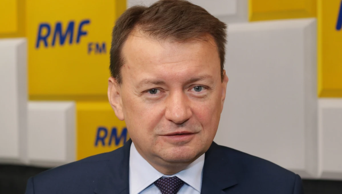 "Opozycja stara się osłabić Polskę, doprowadzić do chaosu w naszym kraju wtedy, kiedy mamy sytuację trudną" - stwierdził minister obrony Mariusz Błaszczak - gość Krzysztofa Ziemca w RMF FM. "Nawiązując do pewnego cytatu z popularnego filmu z lat 90. - opozycja to po prostu źli ludzie są" - dodał. 
