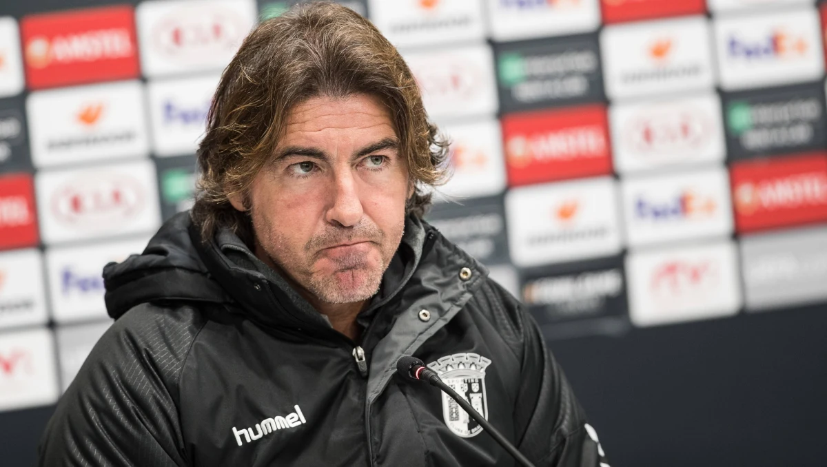 Były trener piłkarzy Legii Warszawa Portugalczyk Ricardo Sa Pinto znalazł się wśród 15 osób oskarżonych o korupcję i ustawianie meczu między Olympiakosem Pireus i Atromitosem Ateny z 2015 roku - podało greckie radio Sport FM. Portugalczyk był wówczas szkoleniowcem drugiego z klubów.