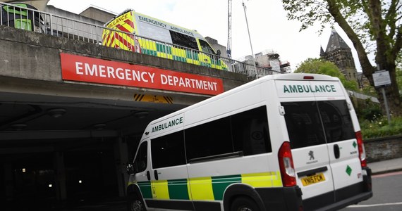 O 765 wzrosła w ciągu doby liczba zgonów z powodu koronawirusa w Wielkiej Brytanii, a łączna liczba ofiar śmiertelnych epidemii w tym kraju wynosi już 26075 - poinformował minister spraw zagranicznych Dominic Raab.