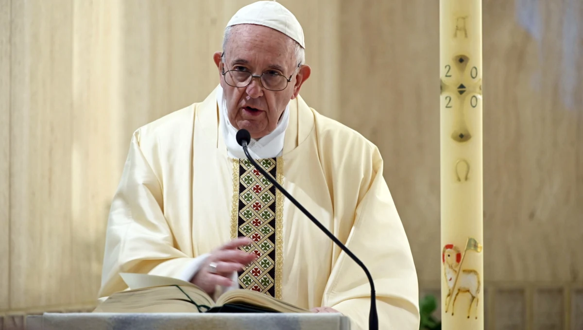 Papież Franciszek przez swego jałmużnika kardynała Konrada Krajewskiego pomógł grupie transseksualnych prostytutek z Ameryki Południowej, mieszkających pod Rzymem, które w czasie epidemii pozostały bez środków do życia - poinformowały w czwartek włoskie media.