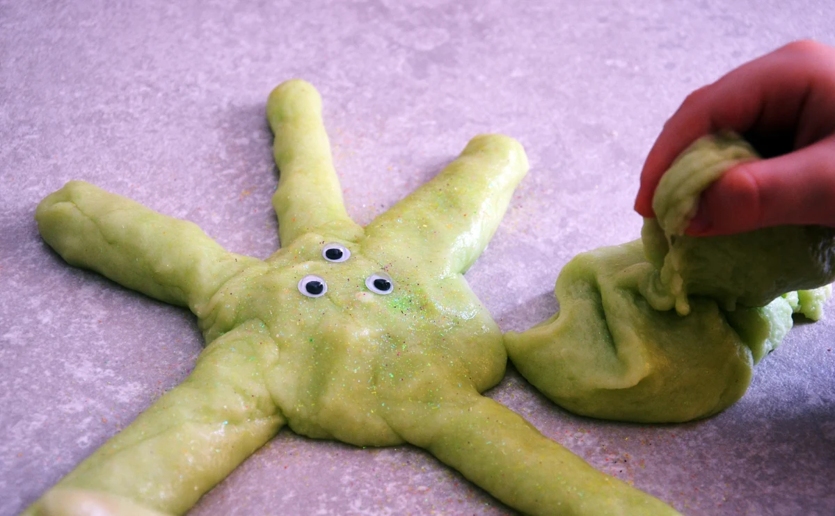 Dziś proponujemy podróż pozaziemską i to bez wychodzenia z domu. Poznamy gwiazdy, inne cywilizacje i zostawimy po sobie ślad w kosmosie. 