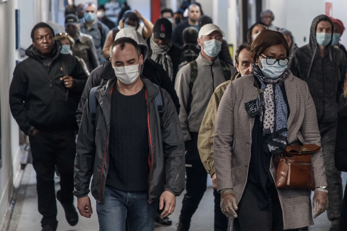We Francji pierwszy raz od 75 lat związkowcy nie demonstrowali z okazji Święta Pracy. „Po 11 maja nie będzie tak jak dawniej” – ostrzegł w przemówieniu 1-majowym prezydent Emmanuel Macron, przypominając o restrykcjach związanych z pandemią koronawirusa.
