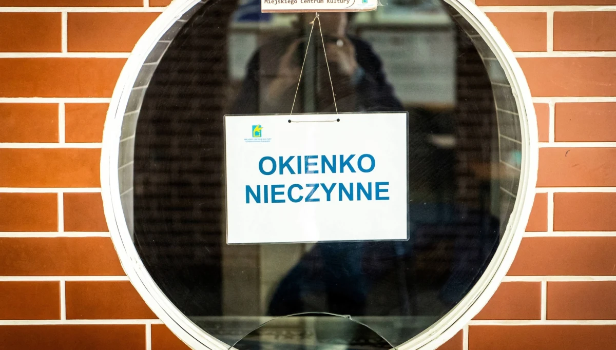 Wzorce zakażeń, postęp wiedzy medycznej oraz koszty ekonomiczne poszczególnych interwencji pozwalają zmienić dzisiejszą taktykę jak najszybciej, przywracając równowagę w gospodarce - skomentował w raporcie Maciej Bukowski, prezes Instytutu WiseEuropa.