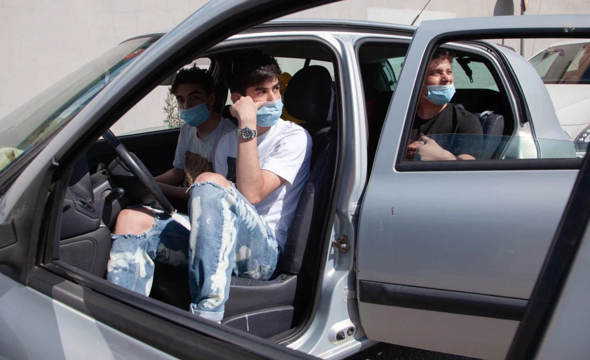 195 osób zakażonych koronawirusem zmarło ostatniej doby we Włoszech - podała Obrona Cywilna w poniedziałek w codziennym biuletynie. Łączny bilans zmarłych od początku epidemii w lutym wzrósł do 29 079.