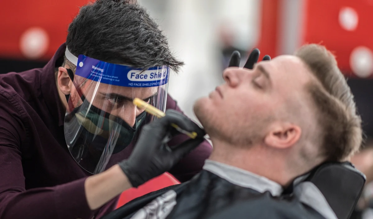 Stopa bezrobocia w Austrii wzrosła z powodu pandemii koronawirusa do 12,8 proc. - poinformował w poniedziałek austriacki urząd pracy. W ramach łagodzenia obostrzeń do szkół wrócili pierwsi uczniowie.