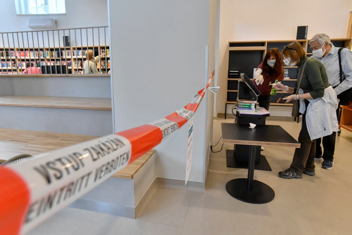 Władze Czech zapowiedziały, że w ramach łagodzenia obostrzeń wprowadzonych w związku z epidemią koronawirusa, od 11 maja wznowione zostanie kursowanie międzynarodowych pociągów i uruchomione zostaną połączenia autobusowe z zagranicą.