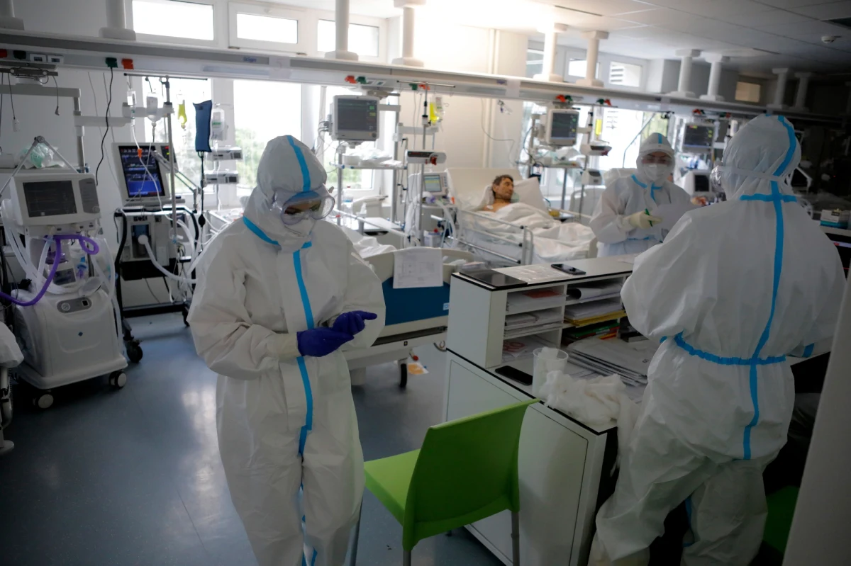 ​Wojewódzki Szpital Specjalistyczny im. NMP w Częstochowie wznawia przyjmowanie pacjentów na planowe zabiegi operacyjne. Były one wstrzymane od 13 marca, więc kolejka rosła. Placówka przygotowała specjalne procedury, by przyjmowanie chorych było dla nich i dla personelu bezpieczne.