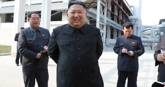 Narodowa Służba Wywiadu Korei Południowej oświadczyła w środę, że nie ma żadnych dowodów potwierdzających doniesienia, jakoby przywódca Korei Północnej Kim Dzong Un przeszedł operację serca - podała południowokoreańska agencja Yonhap.