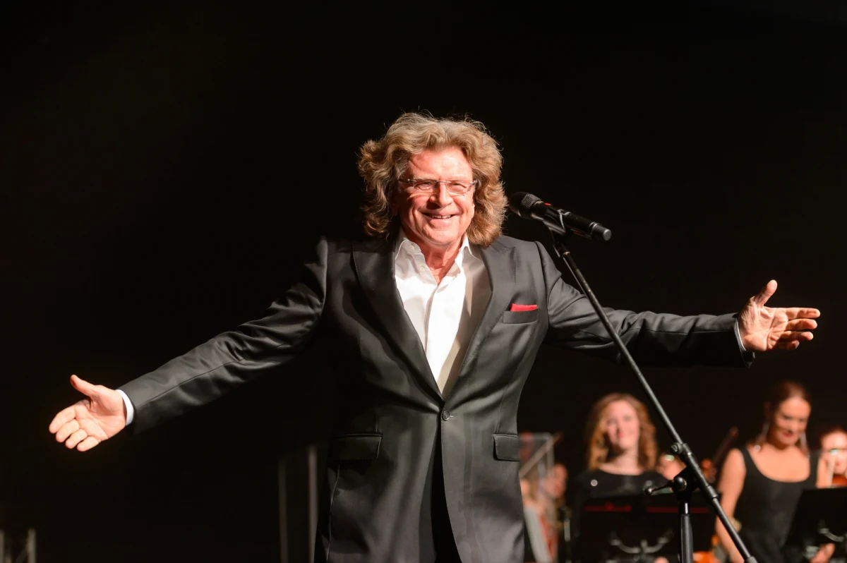 Multiinstrumentalista, osobowość sceniczna, ikona polskiej muzyki. 6 maja Zbigniew Wodecki obchodziłby 70. urodziny. Artysta zmarł niemal trzy lata temu po przebytym udarze.
