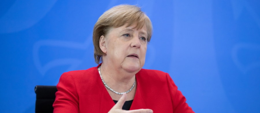 Grupa hakerów rosyjskiego wywiadu wojskowego wykradła korespondencję e-mailową biura poselskiego kanclerz Angeli Merkel - poinformował "Der Spiegel". Doszło do tego w 2015 roku, gdy cyberprzestępcy zaatakowali sieć Bundestagu. 