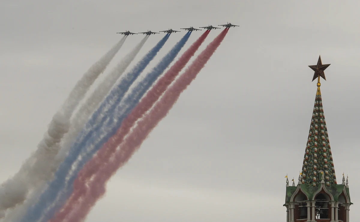 W kilkudziesięciu miastach Rosji, w tym w Moskwie, odbyły się parady lotnicze z okazji obchodów Dnia Zwycięstwa świętowanego 9 maja. Pokazy lotnicze stały się głównym punktem obchodów.
