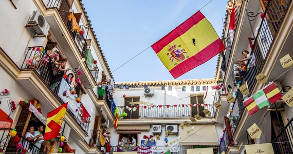 W ciągu ostatniej doby zanotowano w Hiszpanii 179 nowych zgonów z powodu Covid-19. Oznacza to, że łączna liczba ofiar śmiertelnych koronawirusa w tym kraju wzrosła do 26 478 – poinformowało w sobotę hiszpańskie ministerstwo zdrowia.