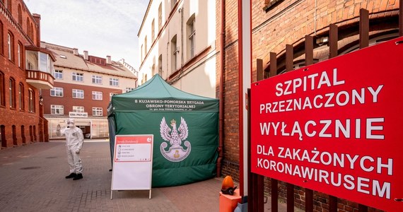 Ministerstwo Zdrowia od jutra uruchamia obowiązkowe testy mobilne na koronawirusa dla osób przebywających w kwarantannie. W całej Polsce uruchomionych zostania 145 mobilnych punktów pobrań.