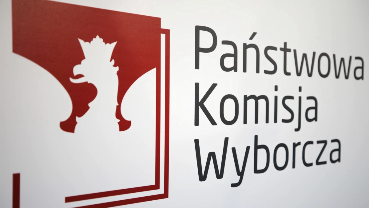 Państwowa Komisja Wyborcza w uchwale stwierdziła, że w wyborach Prezydenta Rzeczypospolitej Polskiej zarządzonych na dzień 10 maja 2020 r. brak było możliwości głosowania na kandydatów. Według szefa PKW Sylwestra Marciniaka, teraz marszałek Sejmu Elżbieta Witek ma 14 dni na ogłoszenie nowego terminu wyborów.