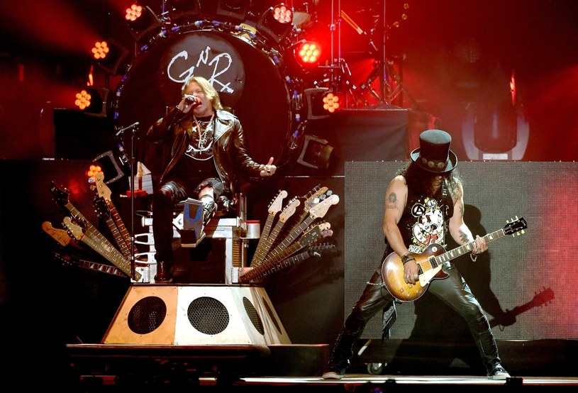 Z powodu pandemii koronawirusa obowiązuje zakaz organizacji imprez masowych. Odwoływane są kolejne koncerty. Oficjalne oświadczenie na temat swojej trasy wydał zespół Guns N'Roses. 