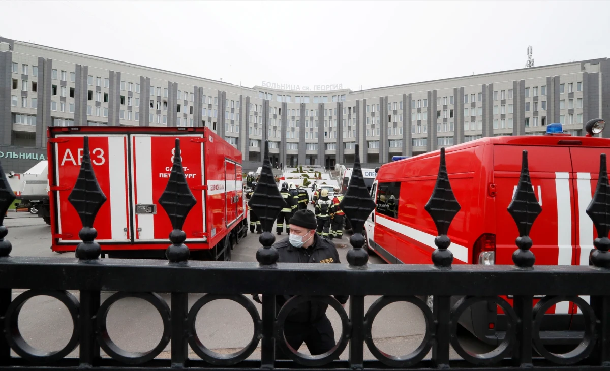 Pożar w szpitalu w Petersburgu w Rosji. Zmarło pięciu pacjentów – wszyscy byli zakażeni koronawirusem i przebywali na oddziale intensywnej terapii. 