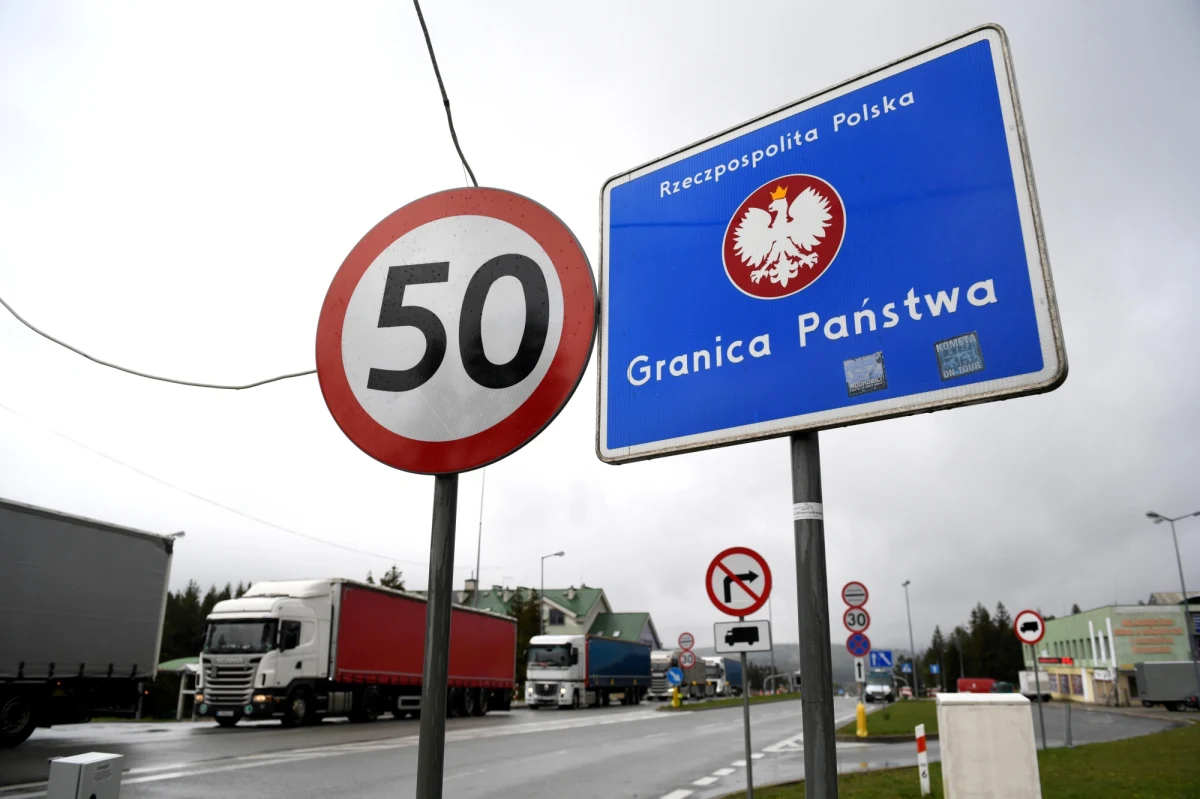 Polska zdecydowała o przedłużeniu kontroli granicznej o następne 30 dni – do 12 czerwca br. Szef MSWiA Mariusz Kamiński podpisał nowelizację rozporządzenia w tej sprawie.