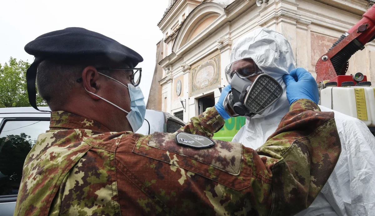 Śmierć następnych 195 osób zakażonych koronawirusem we Włoszech, wzrost liczby zmarłych do 31106 - to dane z komunikatu Obrony Cywilnej na temat przebiegu epidemii. Stale notuje się poprawę sytuacji.