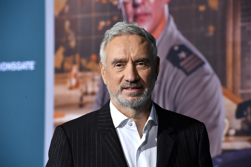 Roland Emmerich to specjalista od filmowych widowisk katastroficznych. Próbował już zniszczyć Ziemię inwazją kosmitów („Dzień Niepodległości”), mrozem („Pojutrze”) oraz końcem świata („2012”). Tym razem postara się dokonać zagłady naszej planety przy pomocy Księżyca. A wszystko to w planowanym na 2021 roku filmie „Moonfall”.