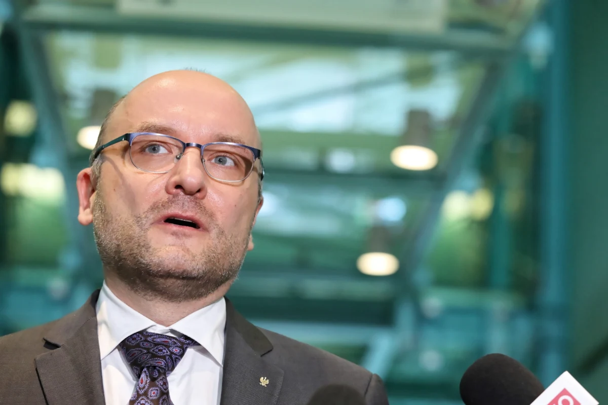 Kilkudziesięciu sędziów Sądu Najwyższego złożyło w Kancelarii Prezydenta pismo z wnioskiem o odwołanie Kamila Zaradkiewicza z funkcji p.o. I prezesa tego sądu – poinformował były rzecznik SN sędzia Michał Laskowski. 