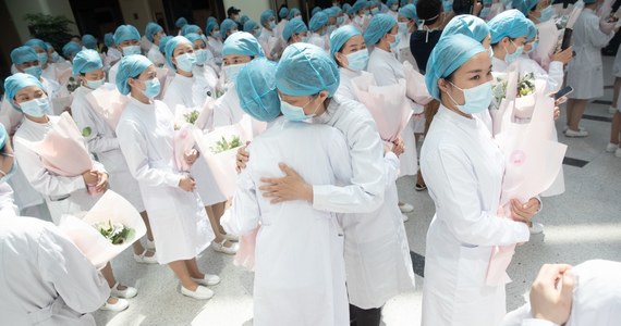 Władze Hongkongu potwierdziły w środę wykrycie dwóch nowych przypadków zakażenia koronawirusem, do których doszło na terytorium regionu. Pierwsze lokalne infekcje zgłoszone od 23 dni wywołują obawy, że patogen wciąż szerzy się w hongkońskim społeczeństwie.