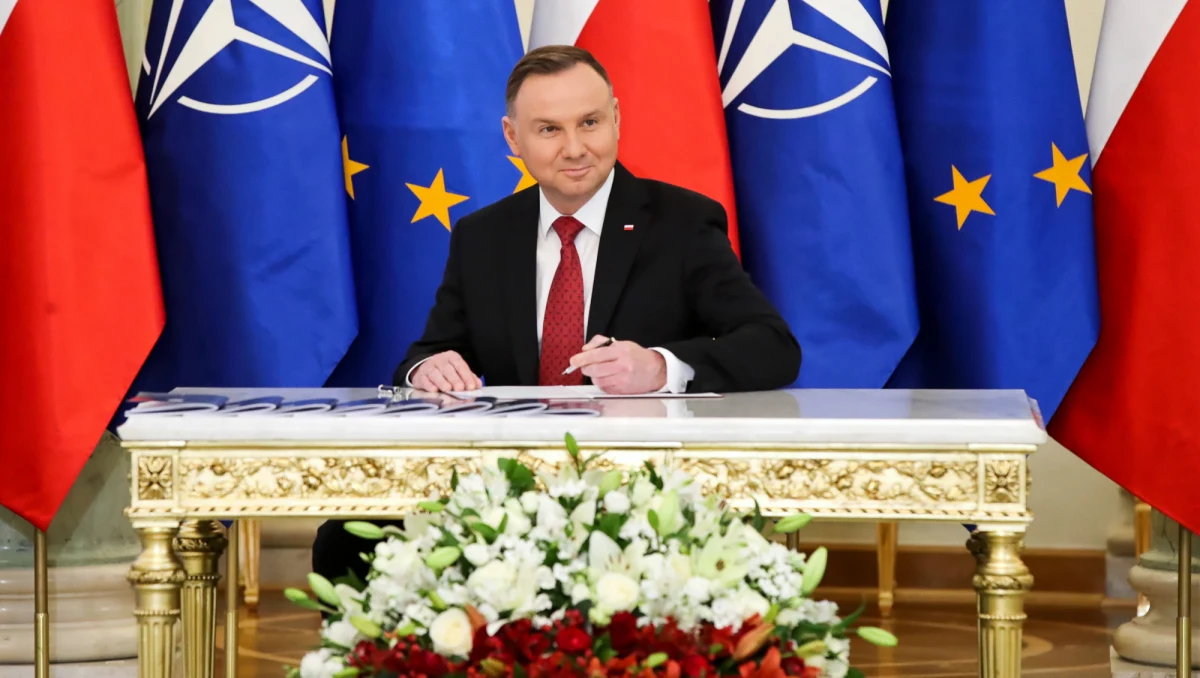 Prezydent Andrzej Duda nie ma zamiaru na nowo angażować się w spór o władzę w Sądzie Najwyższym. Na razie nie będzie więc odpowiada na dwa listy przysłane mu przez rywalizujące strony - ustalili dziennikarze RMF FM.