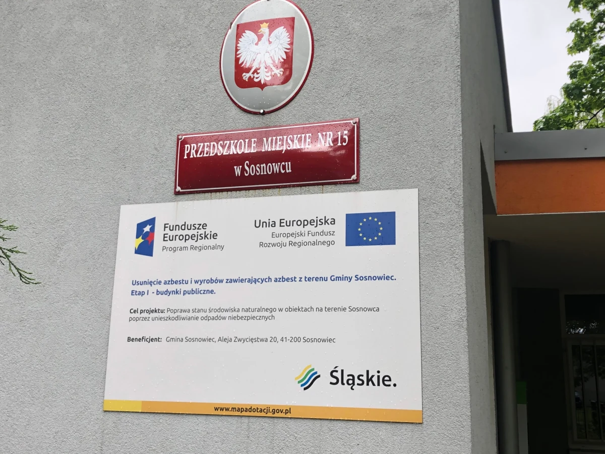 Publiczne przedszkola i żłobki w Gliwicach będą zamknięte przynajmniej do 24 maja. Ze względu na wzrastającą liczbę zakażonych koronawirusem w mieście i regionie, samorząd postanowił o tydzień przesunąć termin. Wcześniej władze Rybnika, gdzie również jest duże ognisko koronawirusa, informowały, że przedszkola i żłobki ruszą najwcześniej właśnie 25 maja. 