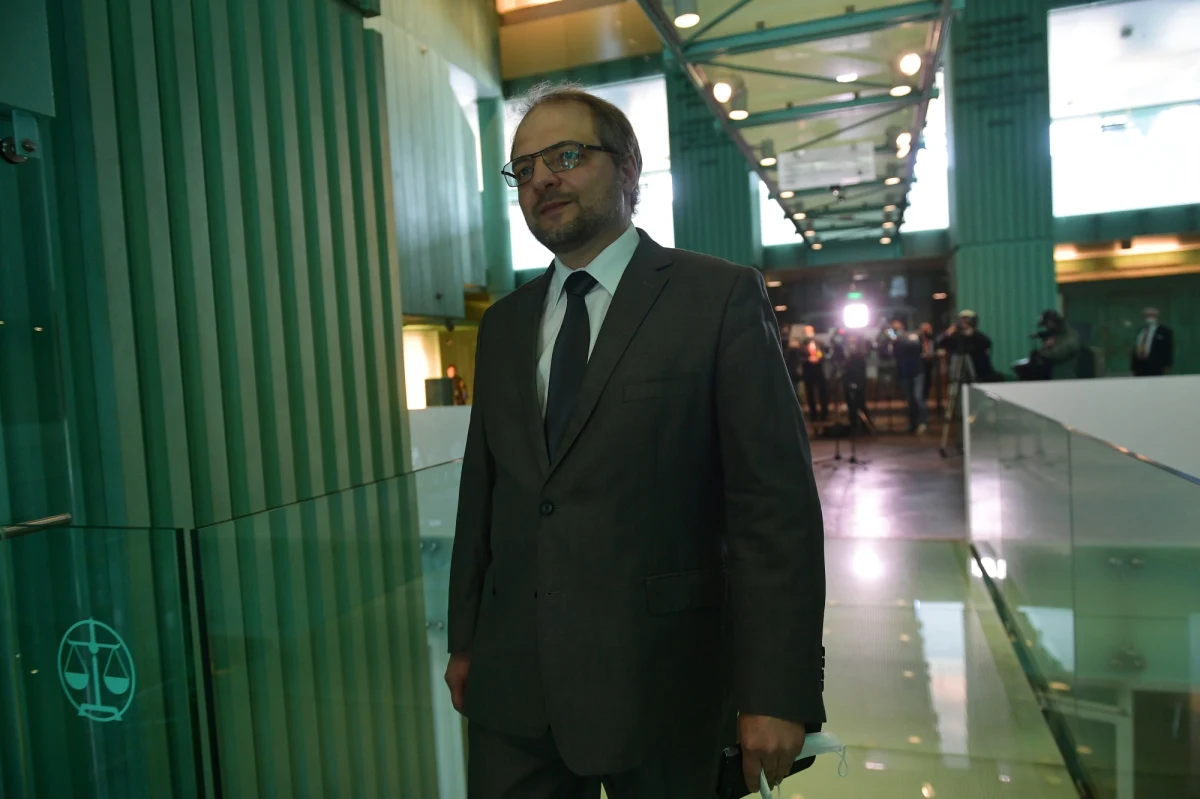 "Decyzję prezydenta uznaję za gest dobrej woli wykonany w kierunku sędziów stanowiących większość Zgromadzenia Ogólnego" - powiedział sędzia Aleksander Stępkowski, któremu Andrzej Duda powierzył wykonywanie obowiązków I prezesa SN.