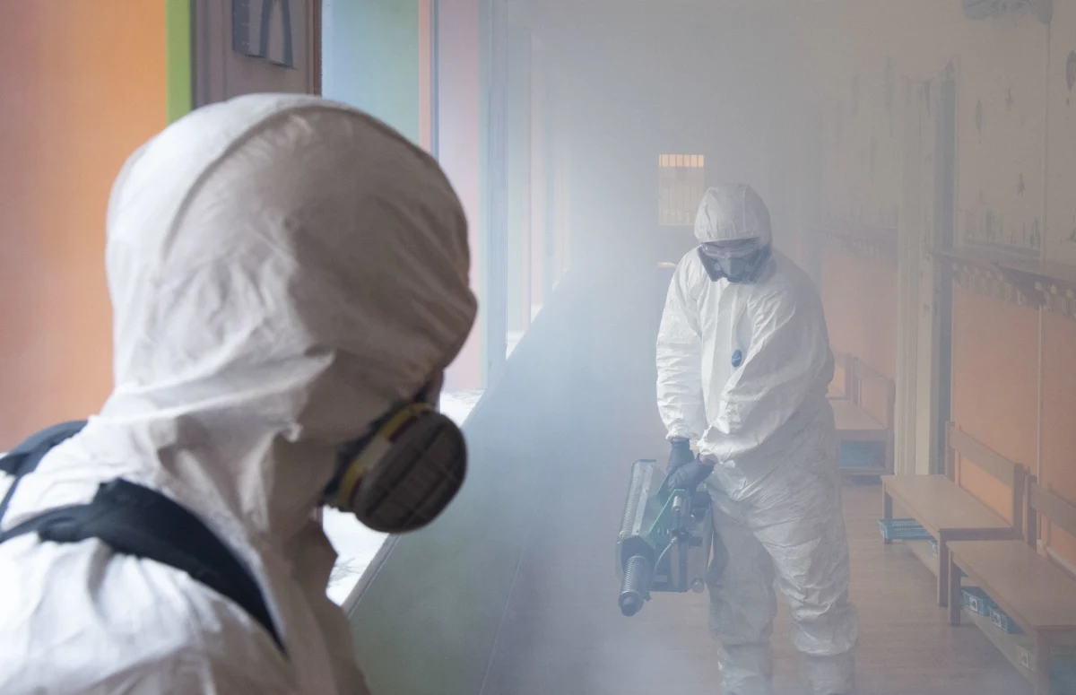 242 kolejne osoby zakażone koronawirusem zmarły ostatniej doby we Włoszech - poinformowała w piątek Obrona Cywilna w komunikacie. Łączny bilans zgonów od początku epidemii wzrósł tym samym do 31 610.