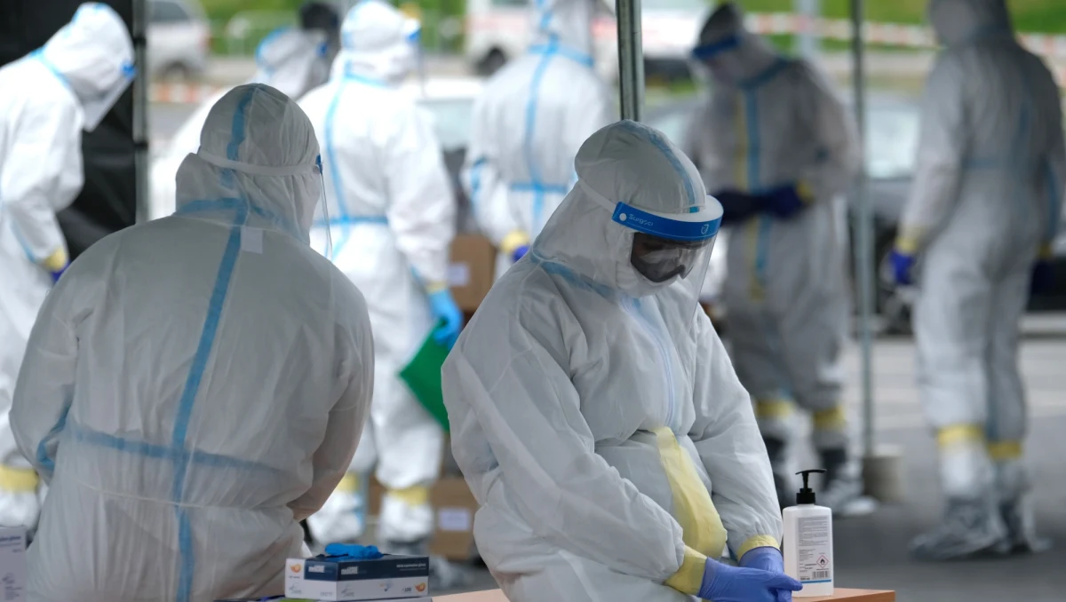 W kopalniach Jastrzębskiej Spółki Węglowej (JSW) potwierdzono dotychczas 428 przypadków zakażenia koronawirusem, na kwarantannie przebywa 377 pracowników - poinformowała spółka w sobotnim komunikacie.