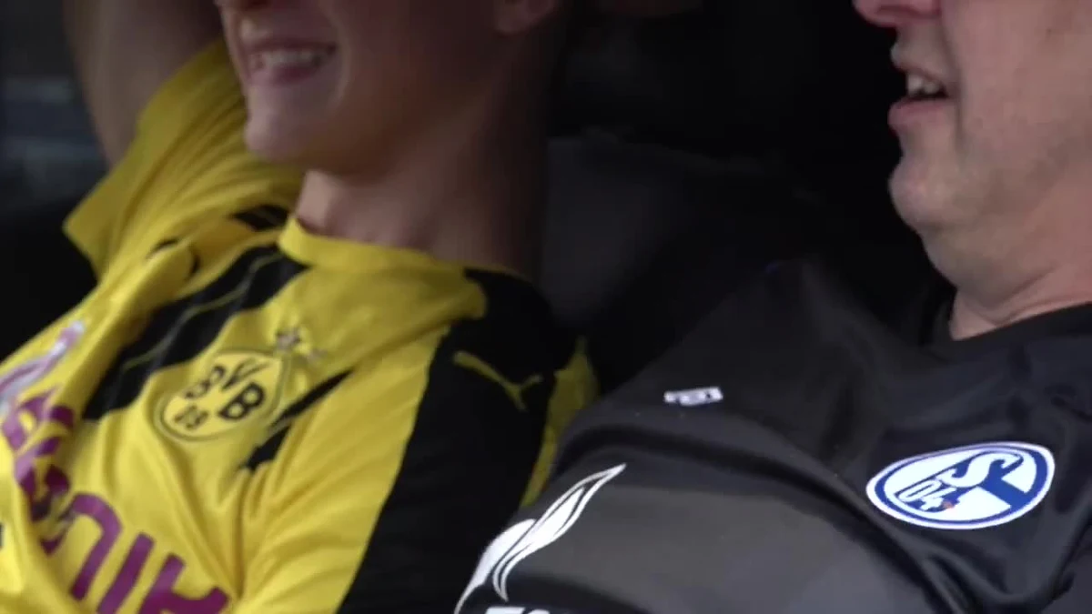 W sobotę (16 maja) na boiska - po długiej przerwie, spowodowanej pandemią koronawirusa - wrócili piłkarze niemieckiej Bundesligi. Wszystkie spotkania do końca sezonu będą się odbywały bez udziału kibiców, dlatego fani szukają każdej sposobności, by choć trochę poczuć się jak na stadionie. 