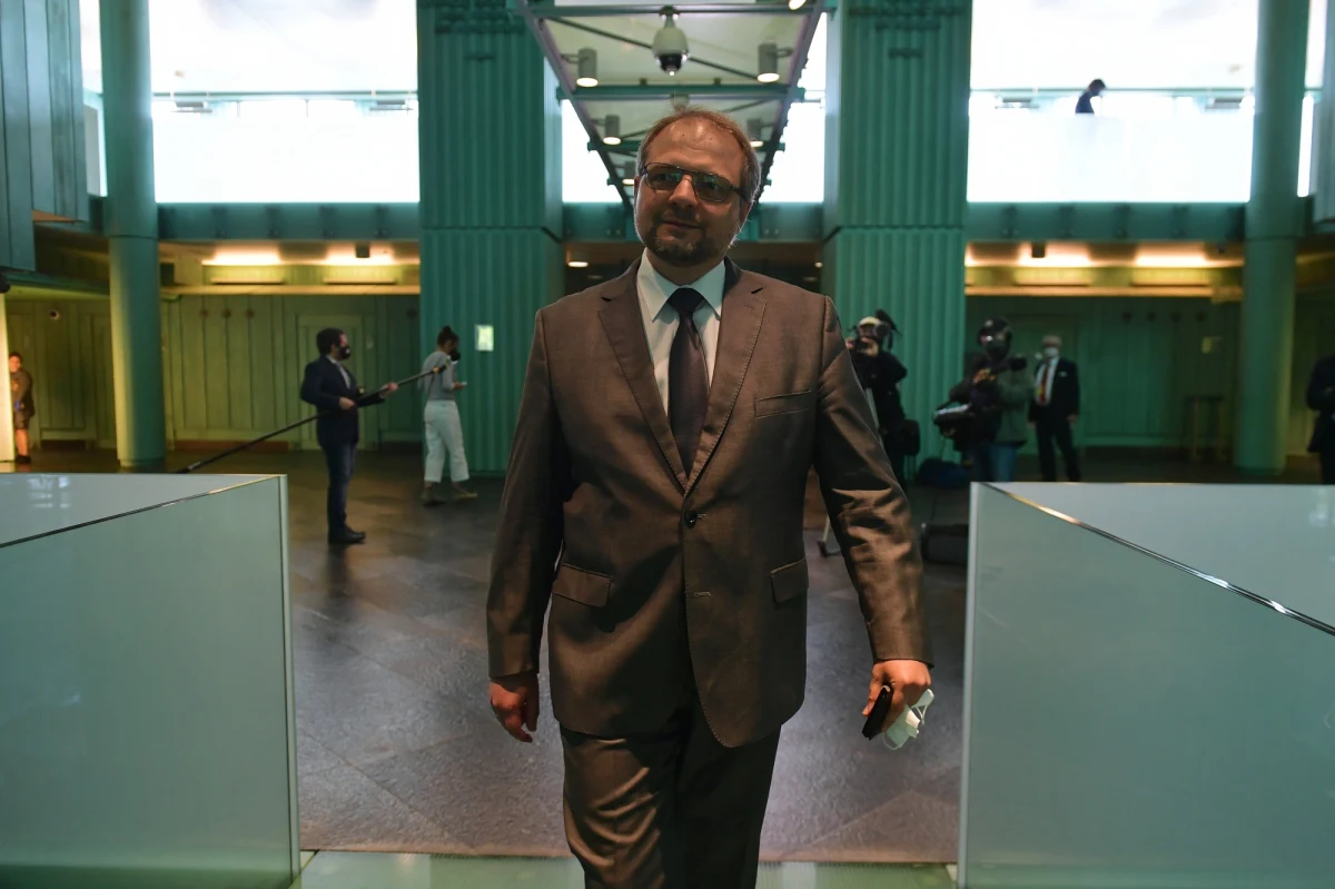 O możliwości dokończenia procedury wyboru kandydatów na I prezesa Sądu Najwyższego w trzy godziny zapewnił w rozmowie z PAP sędzia Aleksander Stępkowski. Jego zdaniem wybory w SN nie powinny nastręczać żadnych problemów przy okazaniu minimum dobrej woli.