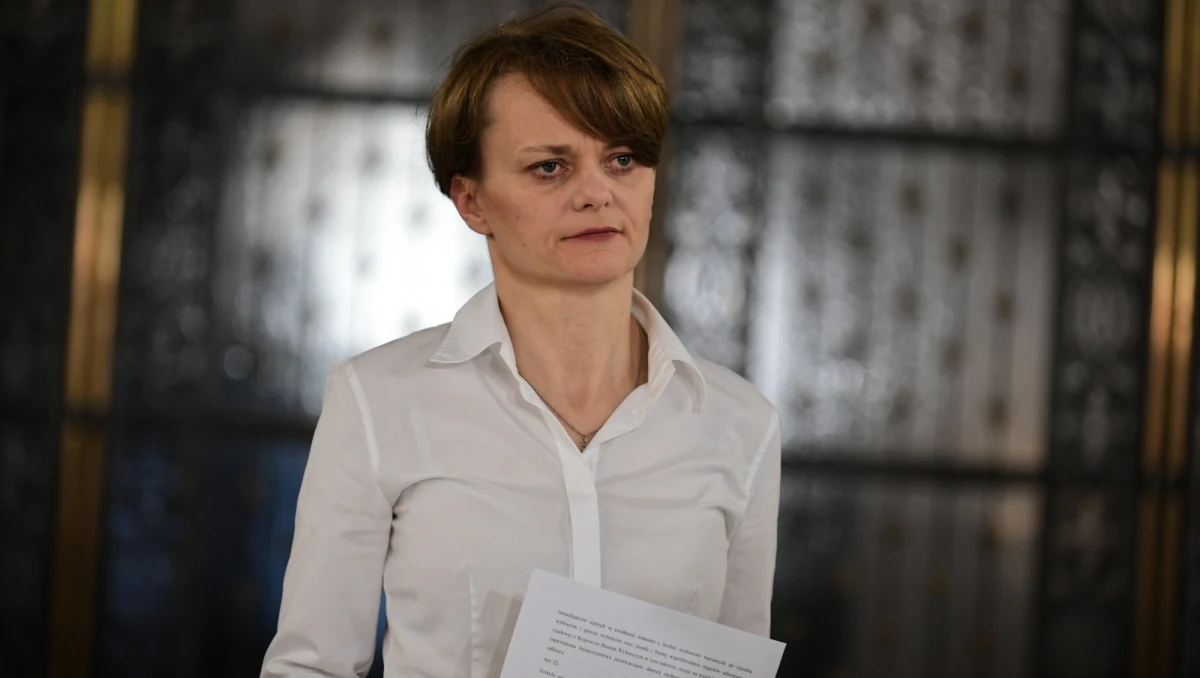 Jeśli sytuacja będzie rozwijać się w tempie nie szybszym, niż ma to do czynienia teraz, to po 15 czerwca będzie możliwe otwarcie granic - powiedziała w niedzielę w Polsat News wicepremier, szefowa resortu rozwoju Jadwiga Emilewicz.