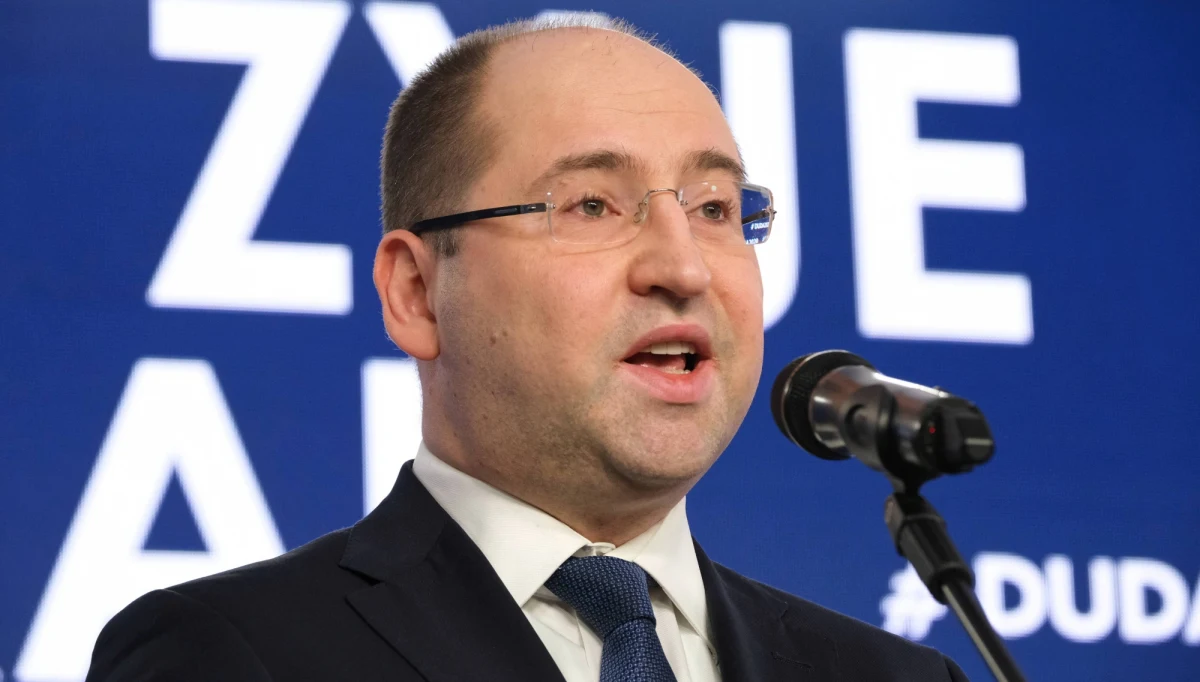 ​Jeżeli Rafał Trzaskowski i jego kandydatura popsuły komuś humor, to raczej opozycyjnej konkurencji - stwierdził w rozmowie z Onetem europoseł PiS Adam Bielan. Podkreślił, że sztab Andrzeja Dudy zakłada, że w wyborach prezydenckich dojdzie do drugiej tury. 