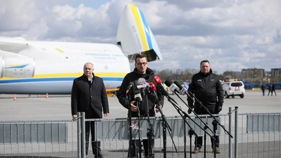 Onet: Maski dostarczone do Polski Antonowem nie spełniają norm