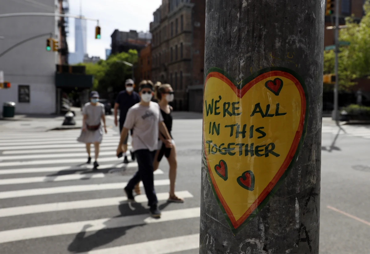 Burmistrz Nowego Jorku Bill de Blasio ponowił apel do rodziców, by sprawdzali, czy ich dzieci nie mają objawów odkrytej niedawno tajemniczej choroby, związanej - co potwierdzono - z koronawirusem.