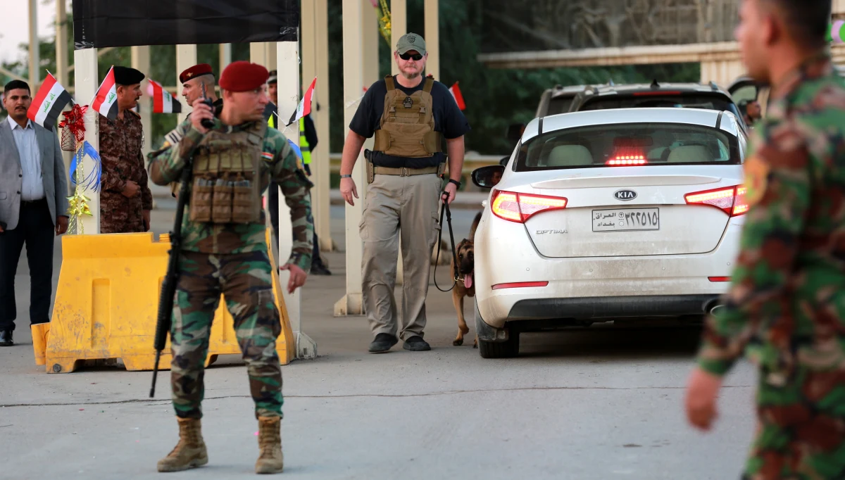 W pobliżu ufortyfikowanej Zielonej Strefy w Bagdadzie eksplodowały w nocy dwie rakiety. Nikomu na szczęście nic się nie stało - poinformowała agencja Reutera. 