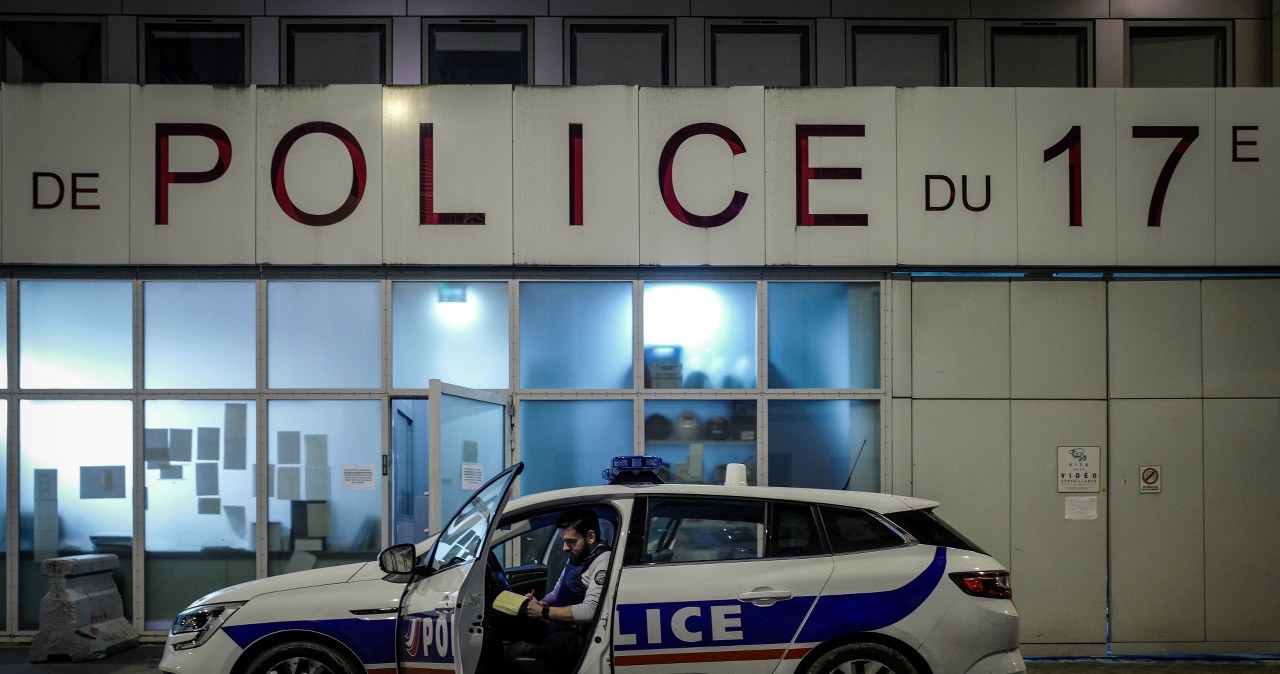 Policja wparowała do pokoju gracza. Nie uwierzycie z jakiego powodu!