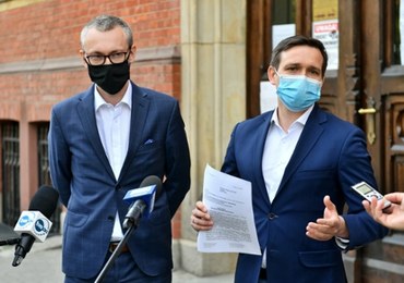 Poseł zawiadomił prokuraturę ws. działań Morawieckiego i Sasina. Chodzi o wybory i maseczki
