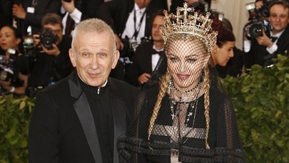 Krawiec Lady Gagi i Madonny proponuje prowokacyjne maseczki! Co o nich sądzicie?