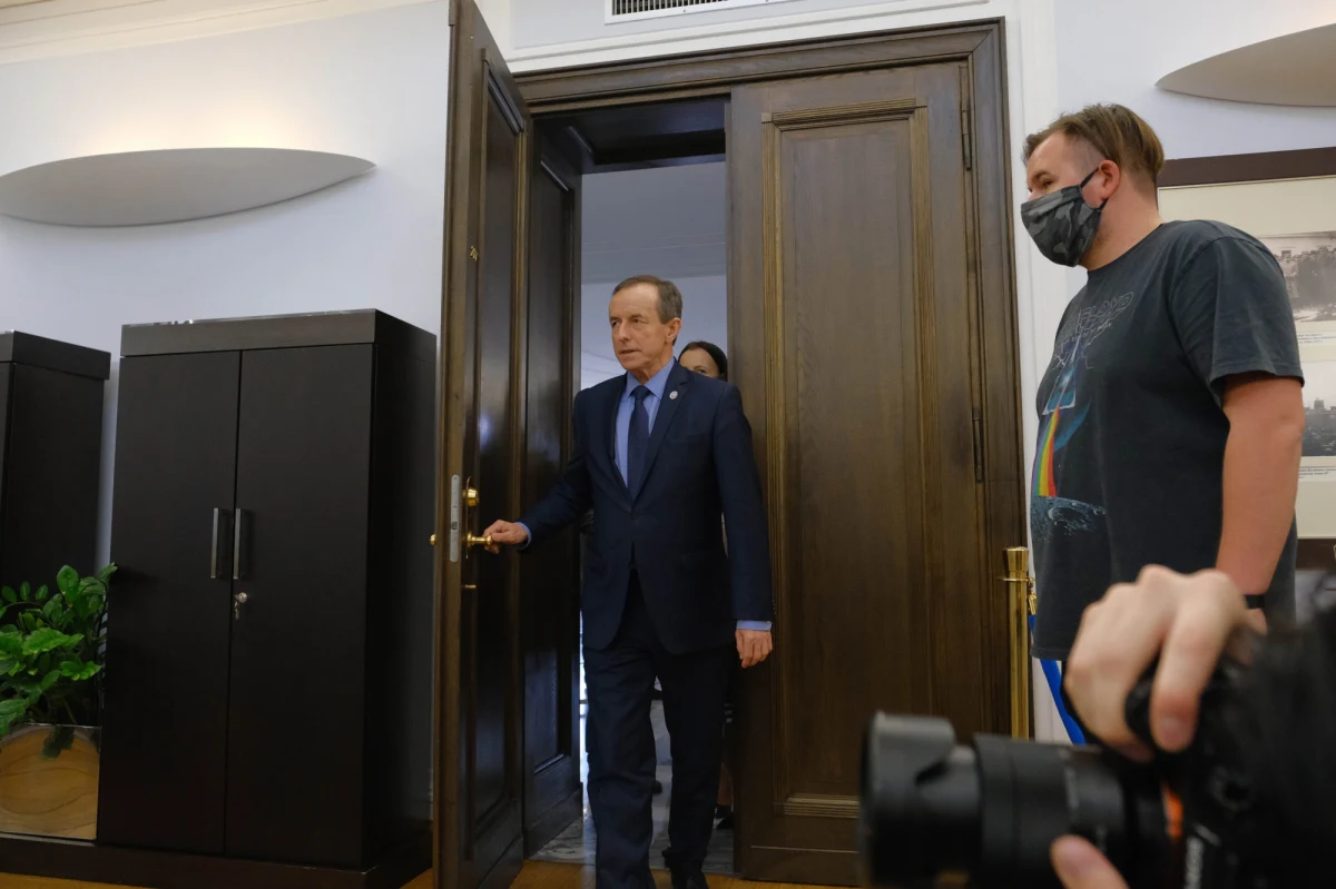 Senat może zakończyć prace tak, by wybory odbyły się 28 czerwca. Ale PiS musi spełnić warunki opozycji - deklaruje w rozmowie z "Dziennikiem Gazetą Prawną" marszałek Senatu Tomasz Grodzki.