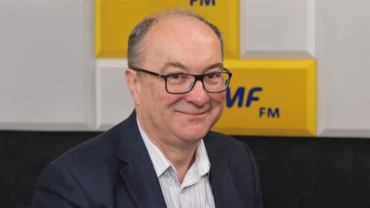 „Kampania Roberta Biedronia jest ewidentnie do poprawy. Życie zawiesiło tę kampanię, dlatego że Robert jest politykiem, który potrzebuje ulicy, potrzebuje spotkań, potrzebujemy zgromadzeń. Kocha ludzi, świetnie się czuje wśród ludzi, ma dużo empatii - koronawirus mu to zabrał” – mówił w Porannej rozmowie w RMF FM lider Sojuszu Lewicy Demokratycznej Włodzimierz Czarzasty.