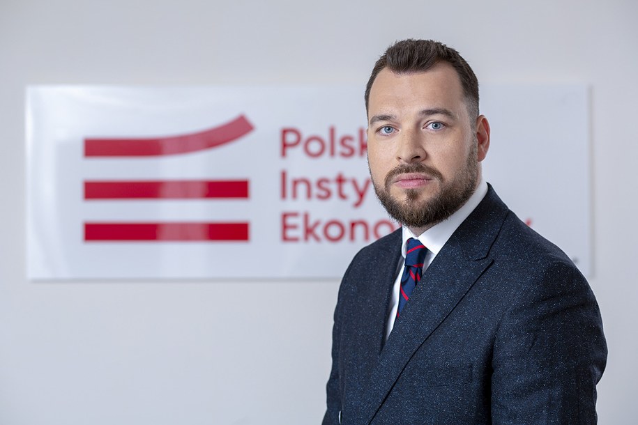 /Szef Polskiego Instytutu Ekonomicznego Piotr Arak /