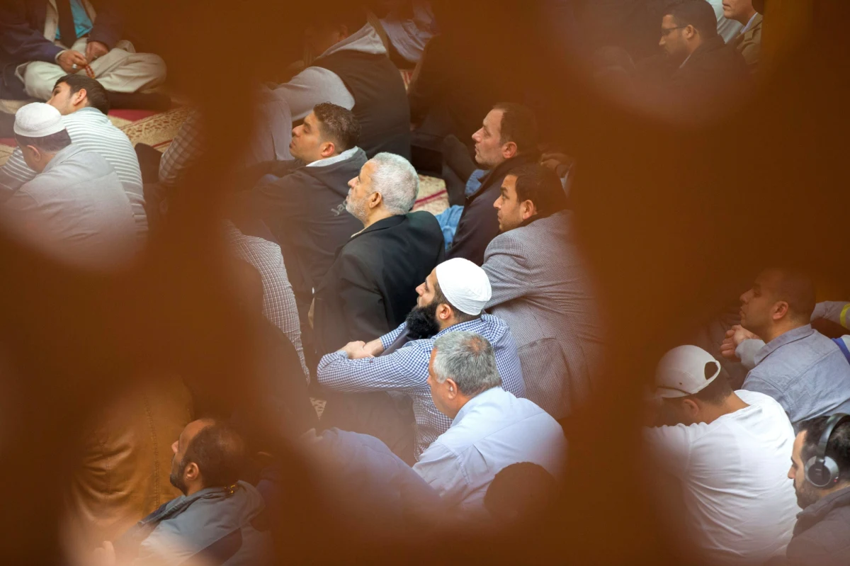 Kościół w Berlinie otworzył swoje drzwi dla muzułmanów, którzy – ze względu na obostrzenia związane z koronawirusem – nie zmieścili się w meczecie.  