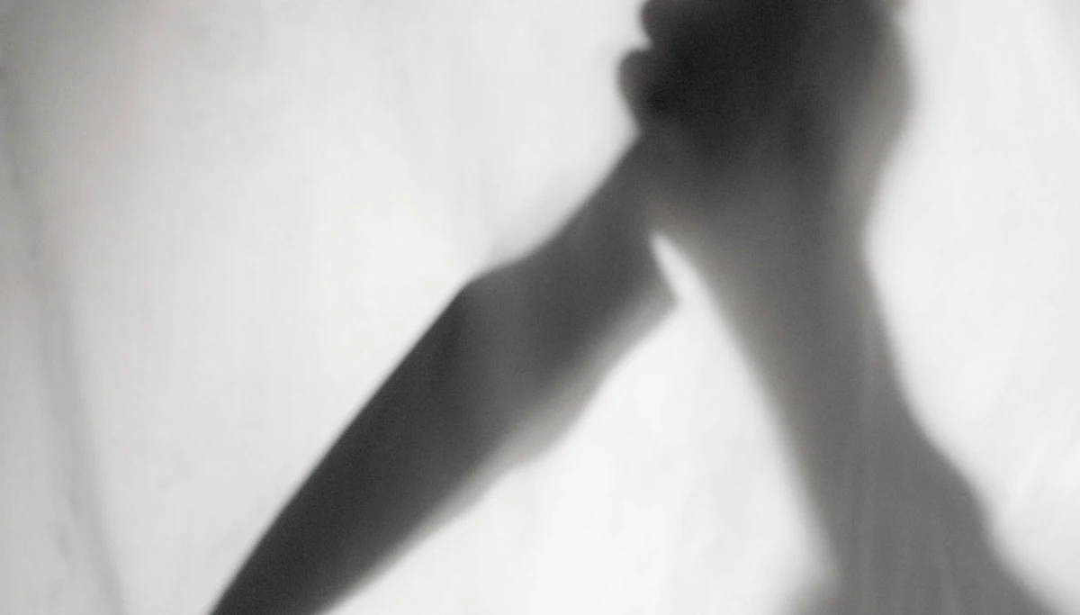 Prokuratura w Prudniku zakończyła śledztwo w sprawie brutalnego morderstwa, do którego doszło w czerwcu ubiegłego roku w gminie Biała. Klaudiusz Juchniewicz z prudnickiej prokuratury poinformował, że sprawcy grozi dożywocie.