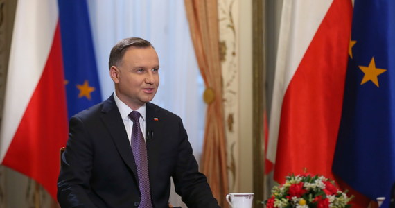 Nigdy nie pełniłem drugiego tak odpowiedzialnego urzędu i muszę powiedzieć, że mimo bliskości wcześniej z prezydentem Lechem Kaczyńskim, ogrom tej odpowiedzialności jednak był niespodziewany - powiedział prezydent Andrzej Duda. W niedzielę minęło pięć lat od wyboru Dudy na urząd prezydenta.