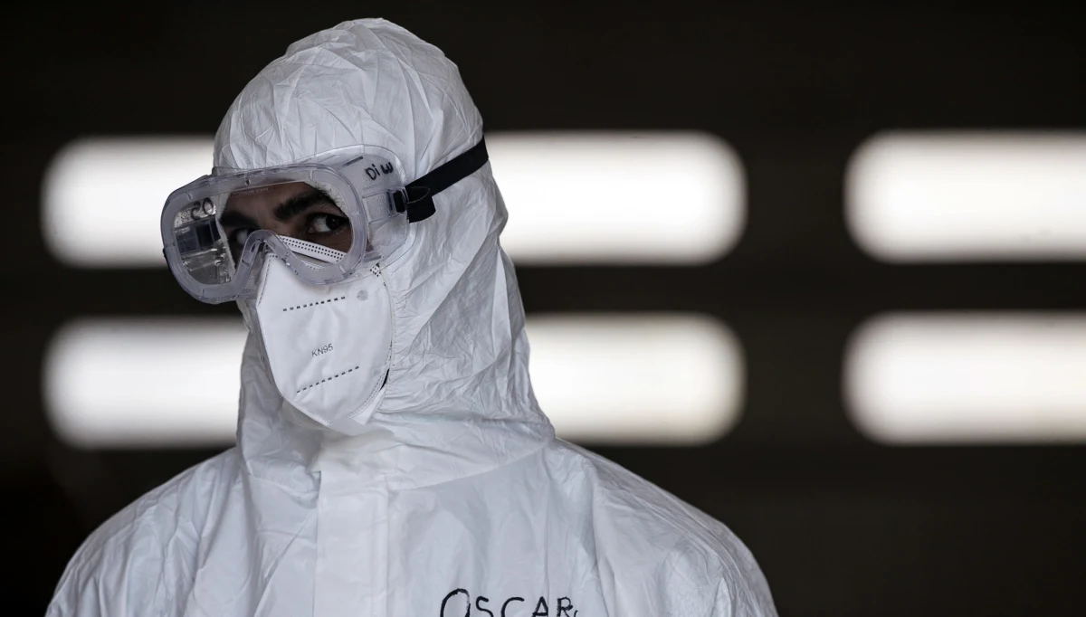 4 procent zmarłych we Włoszech osób zakażonych koronawirusem nie miało innych współistniejących chorób - ustalił krajowy Instytut Zdrowia. W ogłoszonym w poniedziałek raporcie podkreślono, że 1 procent zmarłych to osoby poniżej 50 lat.