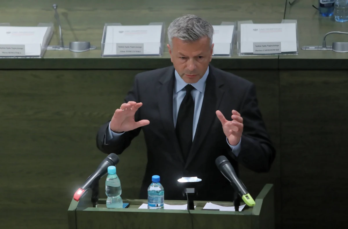 Nie widzę powodów, by sędzia Michał Laskowski jakoś bojkotował fakt otrzymania nominacji na prezesa Izby Karnej SN z rąk prezydenta. Cieszę się, że Izba ta wreszcie będzie mogła normalnie funkcjonować - powiedział sędzia Sądu Najwyższego Włodzimierz Wróbel.